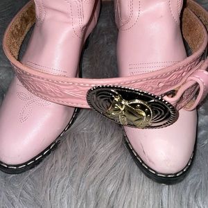 Pink boots with belt (does have few scrashes front ) look at picture closely